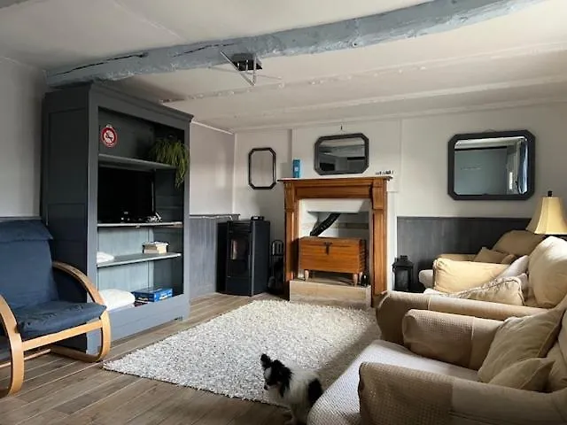 La Petite Maison, Ideal Pour Velo,Pied,Peche,Relax Mur-de-Bretagne Holiday home